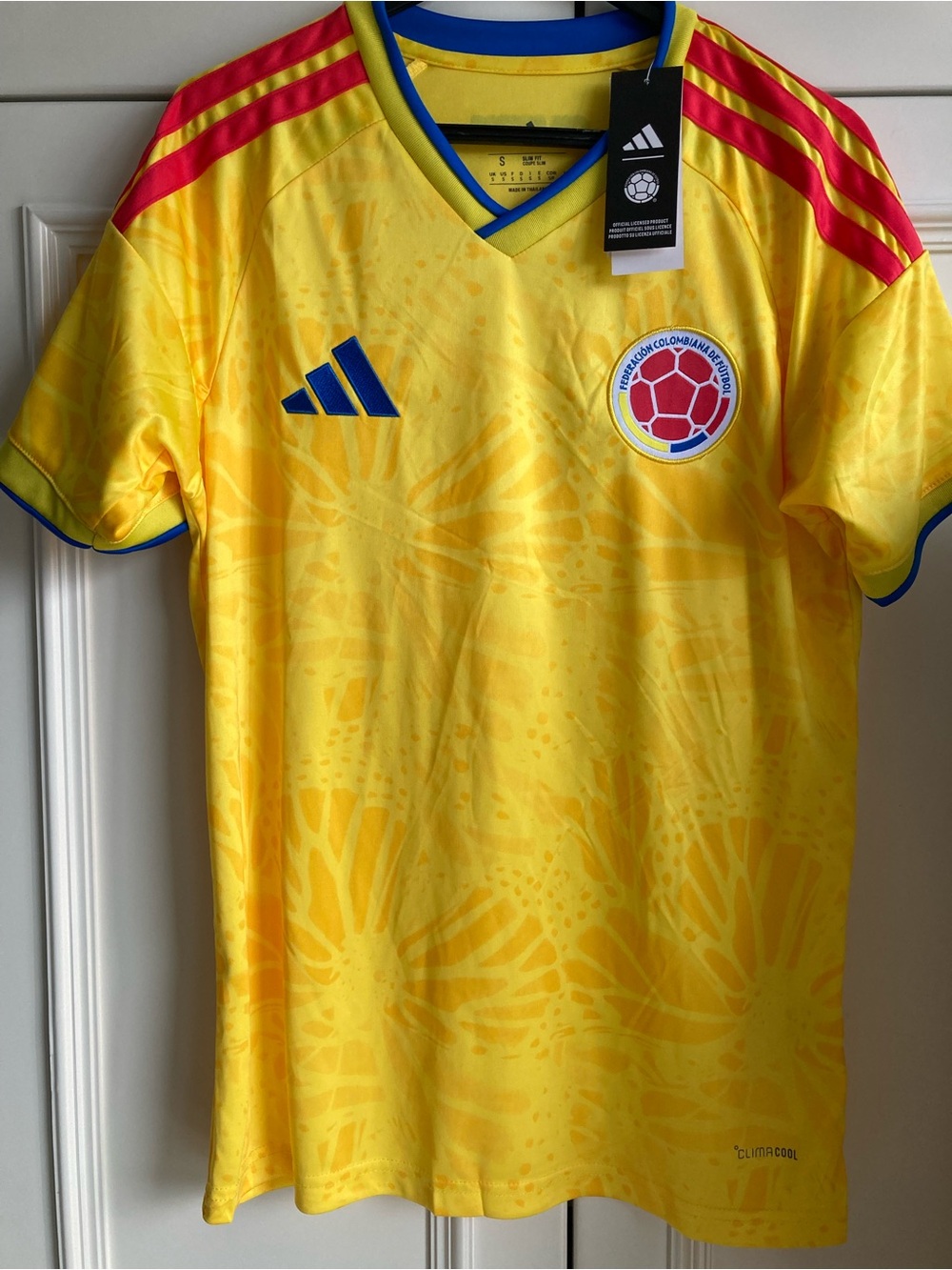 2026 World Cup Yellow Colombia Football Jersey with Blue and Red Accents
